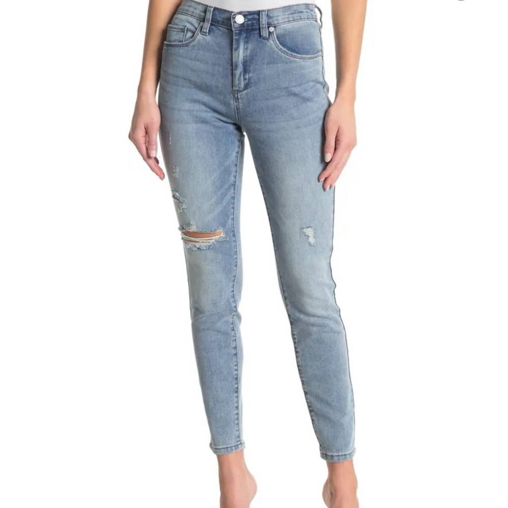 NWT BLANK NYC High Rise Skinny Jeans